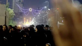 حرم حضرت سید الشهدا علیه السلام و حضور زوار در اطراف آن