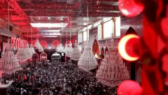 نمایی از سرسرای حرم مطهر امام حسین علیه السلام