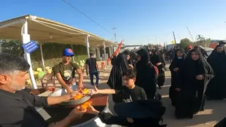 پذیرایی از زوار با آبمیوه خنک