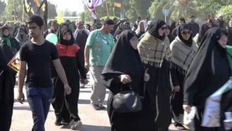 نمایی از پیاده روی زوار اربعینی امام حسین علیه السلام